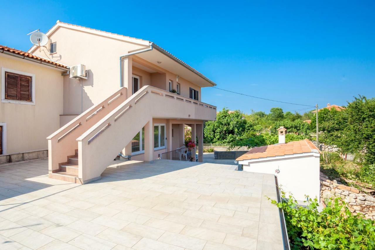 Holiday Apartment Ivica Milohnici Dış mekan fotoğraf